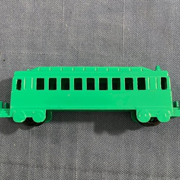 Toy Train Engines Mixed Lot Of 9 Cast Iron Locomotive Engine Passenger Coal Soma - Picture 13 of 16